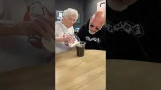 Granny Pranks Howie Mandel 😂 @HowieMandelDoesStuff