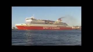 Spirit of Tasmania II  Leaving Port