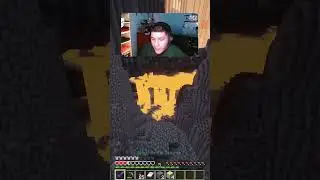 Creepers love sneak attacks  #minecraft #minecraftstreamer #minecraftirl
