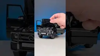Details from Mercedes Benz G63 AMG🔎 1:18 Diecast Model Car (Almostreal) #scalemodel #gclass