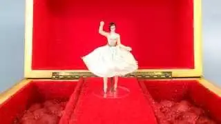 Vintage Dancing Ballerina Musical Jewelry Box