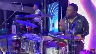 concert de @MawutoTetey sound of praise at Togo2000 avec le batteur sam /togo drums /togo louange