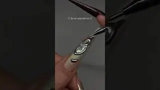 Silver Metal gel art paint code: NOODLE10 @VBeautyPure #chromenails
