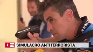 Así actúa la policía local en un simulacro de ataque terrorista