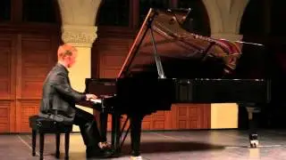 R. Schumann: Variations on the Name 