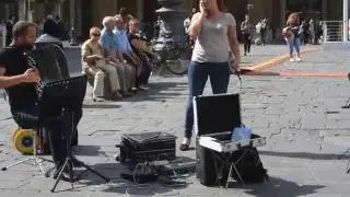 Florence Italy Street Singer, Natalia Lopushanskaya Con Te Partir&ograve;