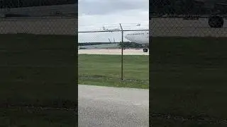 A Bombardier Global 5000 Landing. Plane spotting at fort laurderdale Hollywood international airport