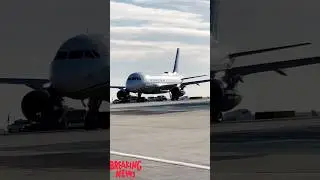 Alaska Airlines Boeing 737 bound for Guadalajara #india #helicopter #shorts