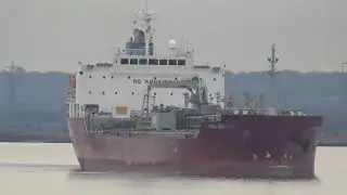 SHIP SPOTTING ON THE RIVER THAMES AT GRAVESEND AND TILBURY