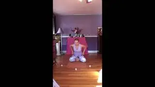 1-hour Vinyasa Flow with Betsy