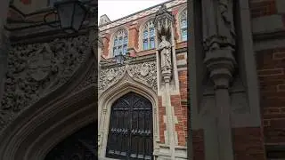 Cambridge &middot; St John&rsquo;s &middot; Old Divinity School 🏛️Have you ever stopped and looked up at this building?👀