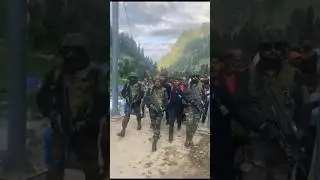 Pahalgam, Kashmir: PARA SF Commandos escorting Yatris to Amarnath Cave