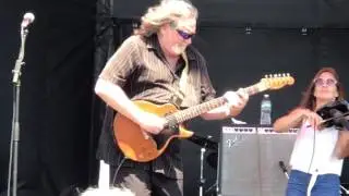 Kerry Kearney live shorefront park 2017
