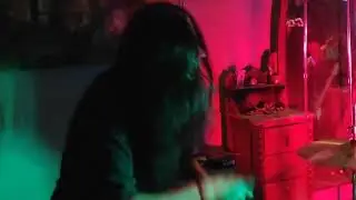 Cumple 18 de TOMY Tom Galo tocando con COIRON.