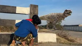 T-Rex Chase 3- Dinosaur Attack In Jurassic World chese