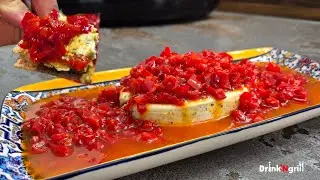 Insane yummy Snack: Cream Cheese topped with Red Pepper Jam #snack #snackideas #snacksrecipe