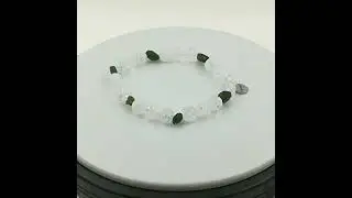 Diopside from Brazil + Cracked Quartz from Brazil 8 mm beads Bracelet. Made in France