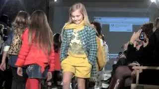 Petite Parade and Vogue Bambini FW12: Miss Blumarine Jeans and ki6