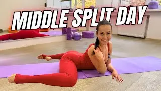 Fast Middle Split Stretch with the Frog Exercise! Only 2 Minutes a Day Daily! 4k