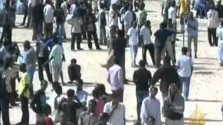 آلاف المهاجرين غير الشرعيين بالمعتقلات الليبية