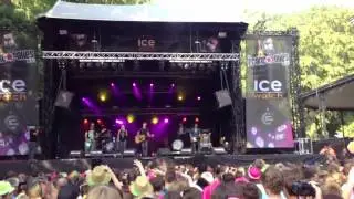 Bastian Baker - Follow The Wind (Francofolies de Spa 20/07/