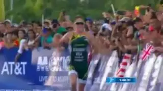 Alastair Brownlee helps brother Jonny cross the finish line