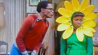 What&rsquo;s Happening!! | Roger teases Dee in a flower costume