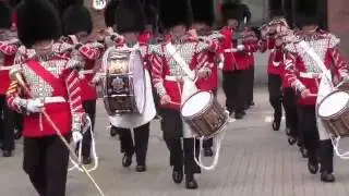 Changing the Guard:  Corps of Drums Coldstream Guards, July 4, 2016 - extended version