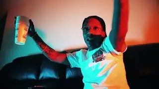 Money Montana - Half