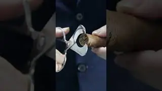 Cut your cigar effortlessly with cigar scissors cutter