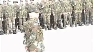 DAĞLICA TABUR KOMUTANI ASLANLARINA VEDA EDİYOR.wmv