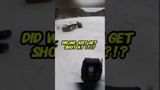 В меня стреляли на льду?