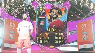 Salah out of position in a 50k pack 👀