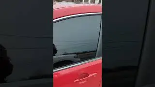 See inside tinted windows using your mobile phone camera!