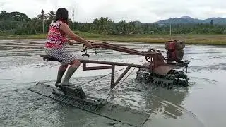 Magpatag gamit ang DIY Floater ng Hand Tractor | Magsasakang Pilipino