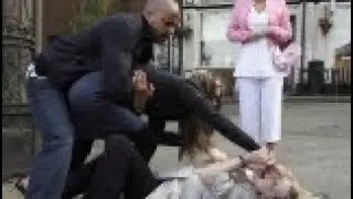Hollyoaks - Louise Summers Vs. Clare Devine (21st June 2007)
