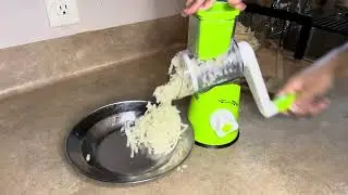 Cambom Rotary Cheese Grater Hand Crank Cheese Shredder Fresh Cheese Vegetable Non-slip Suction Base