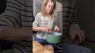 Homemade caramel popcorn with a hit of spice from this ingredient 👀