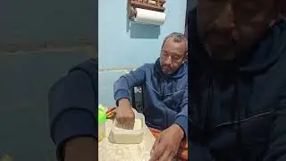 Mi primera vez preparando el atole de naranja con masa .