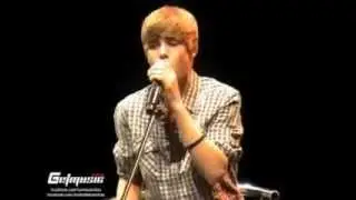 Justin Bieber CAN sing-- that is obvious (PROOF)