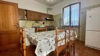 Villa con grande giardino e terreno a Forlimpopoli