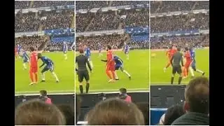 Rudiger tricks on how to tackle Mo Salah 😁
