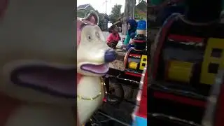 Nala naik odong - odong kereta mini