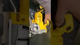 Dewalt DCS331B JigSaw