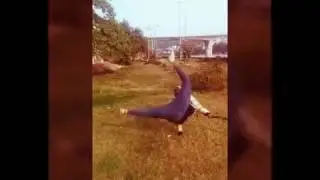 Dance stunts by Ibrahim Khan from jammu