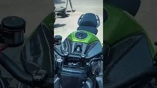 Модификация Kawasaki Ninja 650. Обтекатель мотоцикла превращает его в нейкед-байк в стиле Ducati ...
