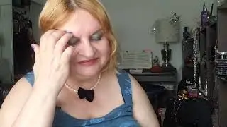 НАЧАЛА ДЕЛАТь КЛИП ПРО АРОМАТЫ, ЗАКОНЧИЛА ОТВЕТАМИ НА ВОПРОСЫ, MOULINEX, LOMANI PERFUMES,ПОЧТИ СТРИМ
