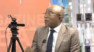 PENSE QUE LES INTELLECTUELS AFRICAINS SONT DES ABRUTIS FONDATIONELS