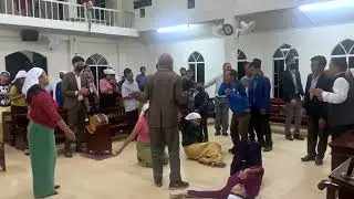 Emily Laldinsangi - Lalpa i thlarauin fang chhuak leh la (Live)
