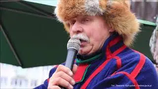 Rudolf i Śnieżynka rogate gwiazdy świątecznego jarmarku